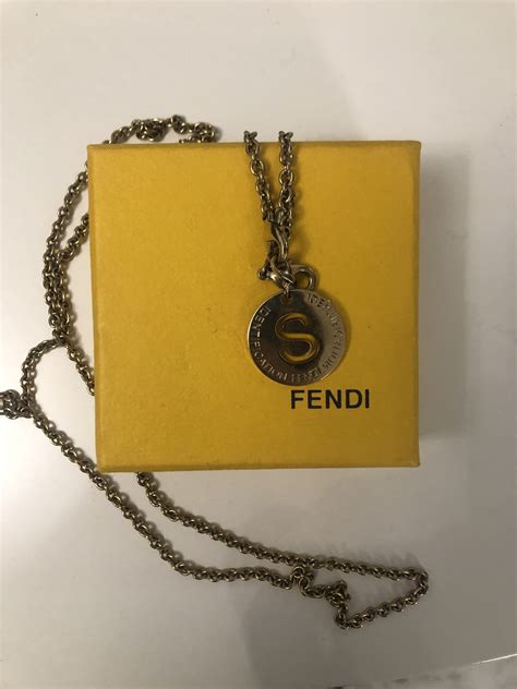 collane lettera fendi|Collane di FENDI da donna .